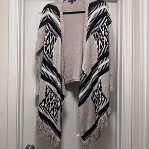 American Eagle Outfitters Black and Cream Fringe Poncho